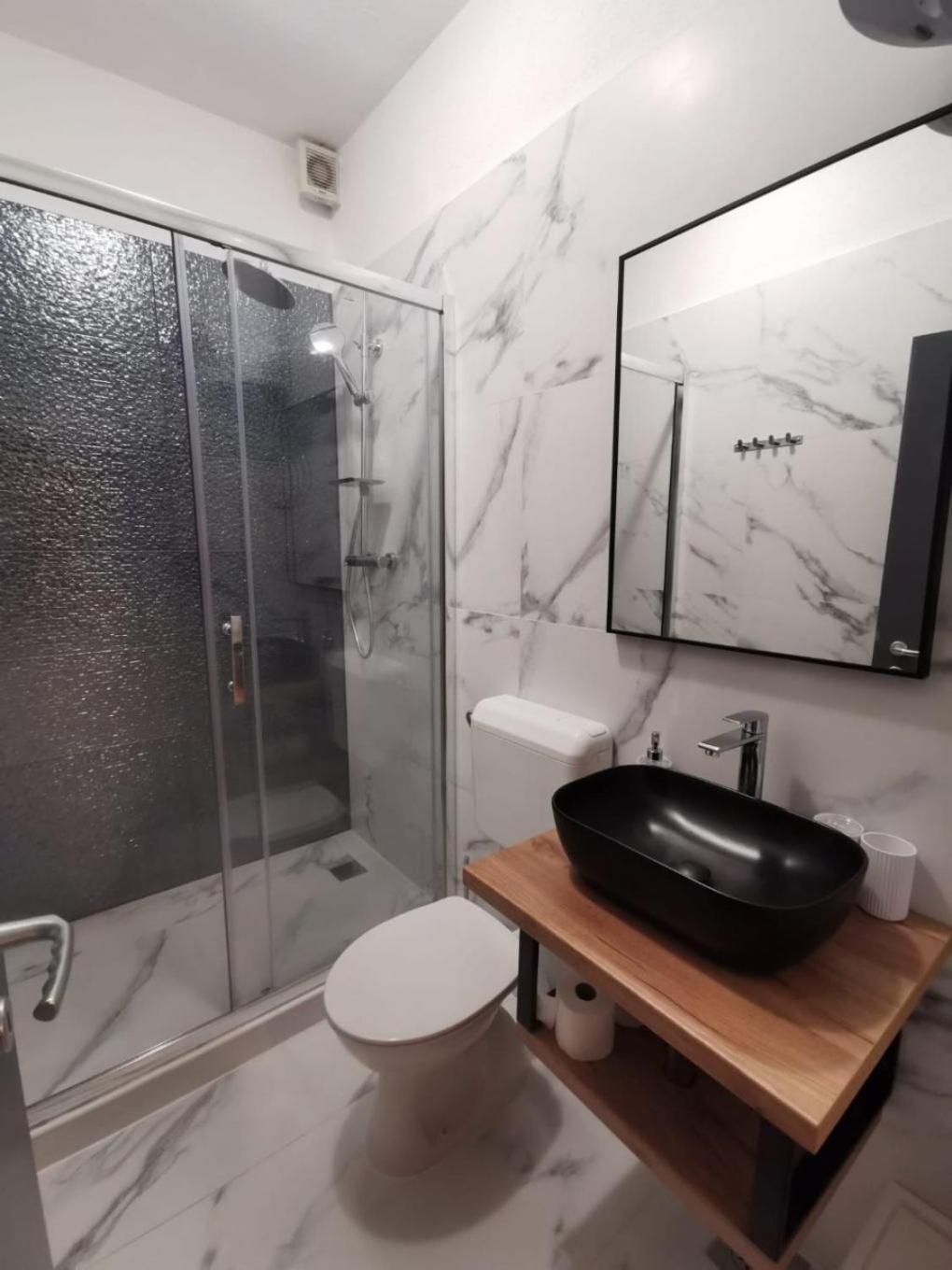 Apartments Domagoj - On The Beach Lukovo Šugarje 외부 사진